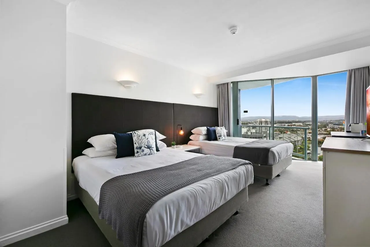 Apartment Studio With Resort Facilities In Prime Location Gold Coast